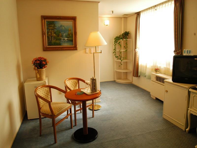Seoul Tourist Hotel Чеджу Екстериор снимка